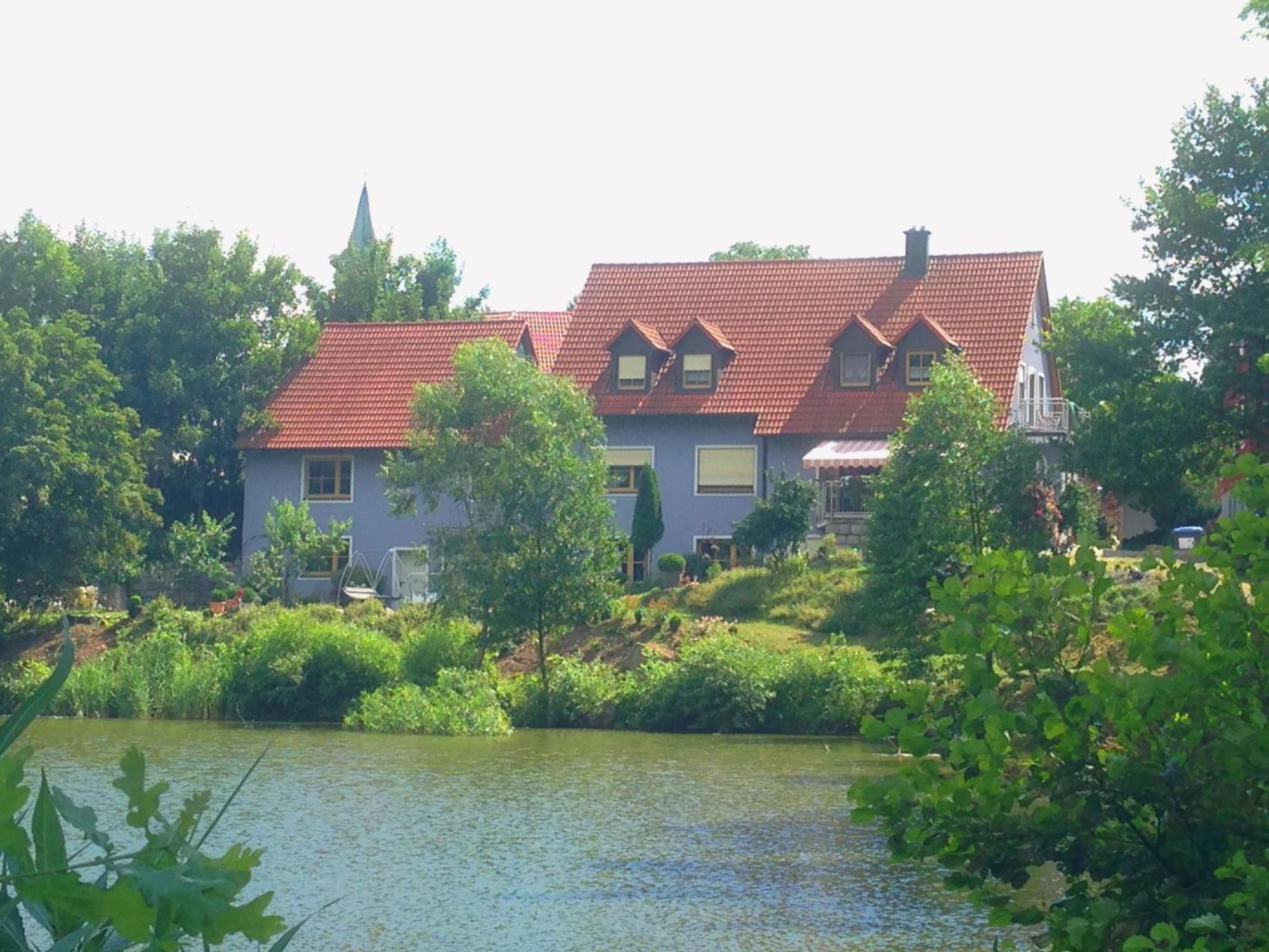 Ferienwohnungen Stahl Pirk 外观 照片